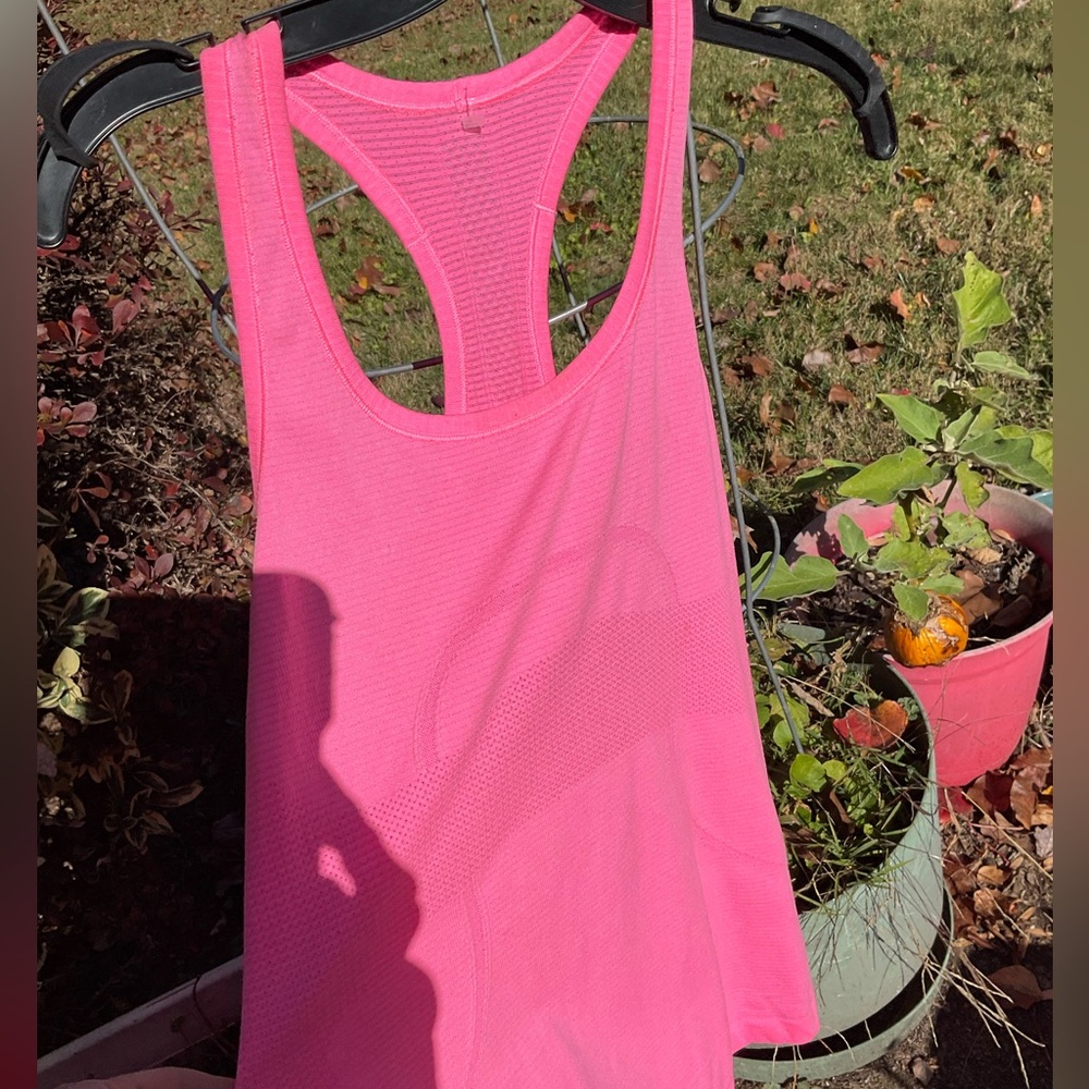 Lululemon Swifty tank. Size 8